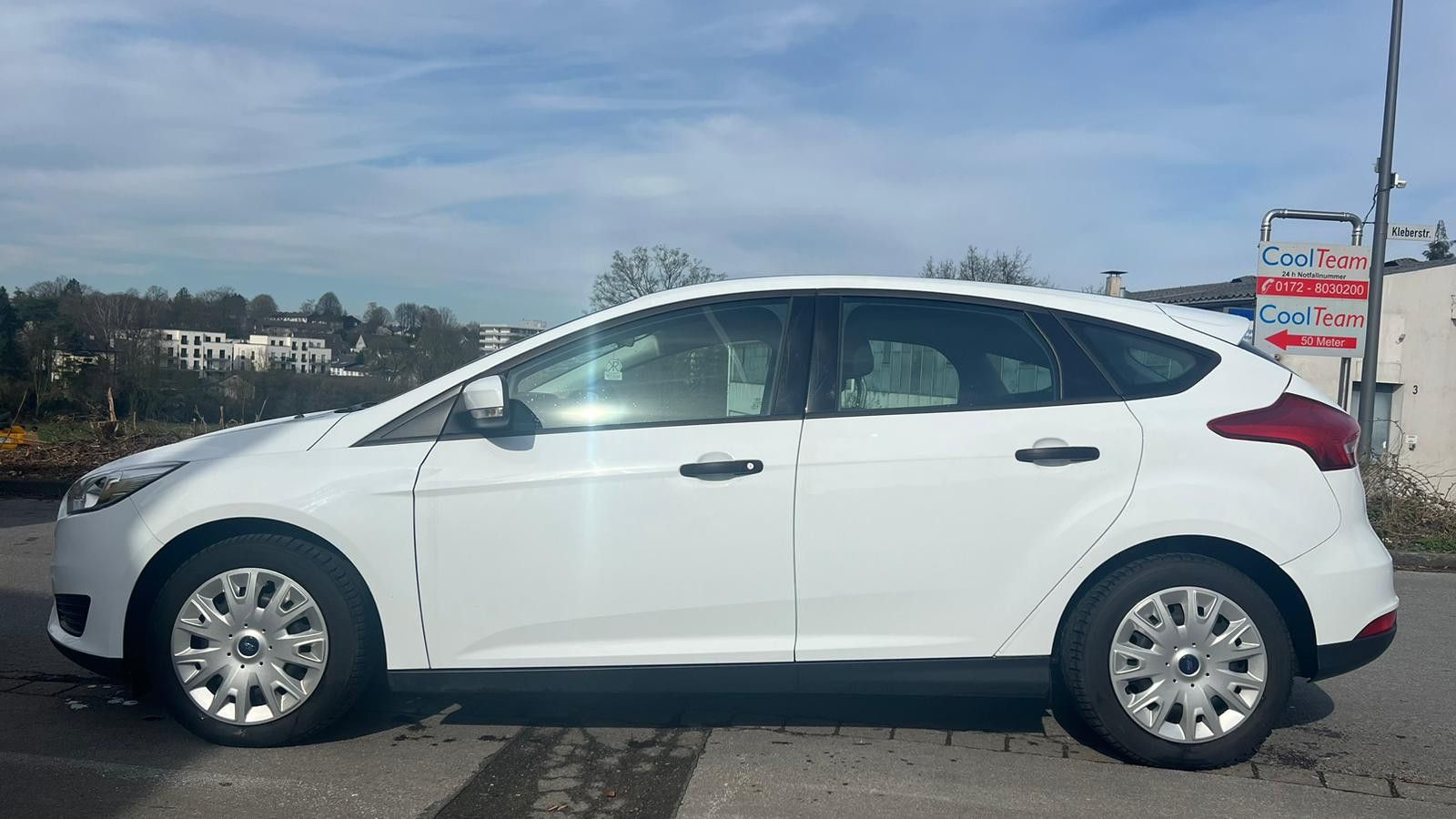 FORD Focus 1,6 Ti-VCT Lim. Ambiente PDC Klima Servo