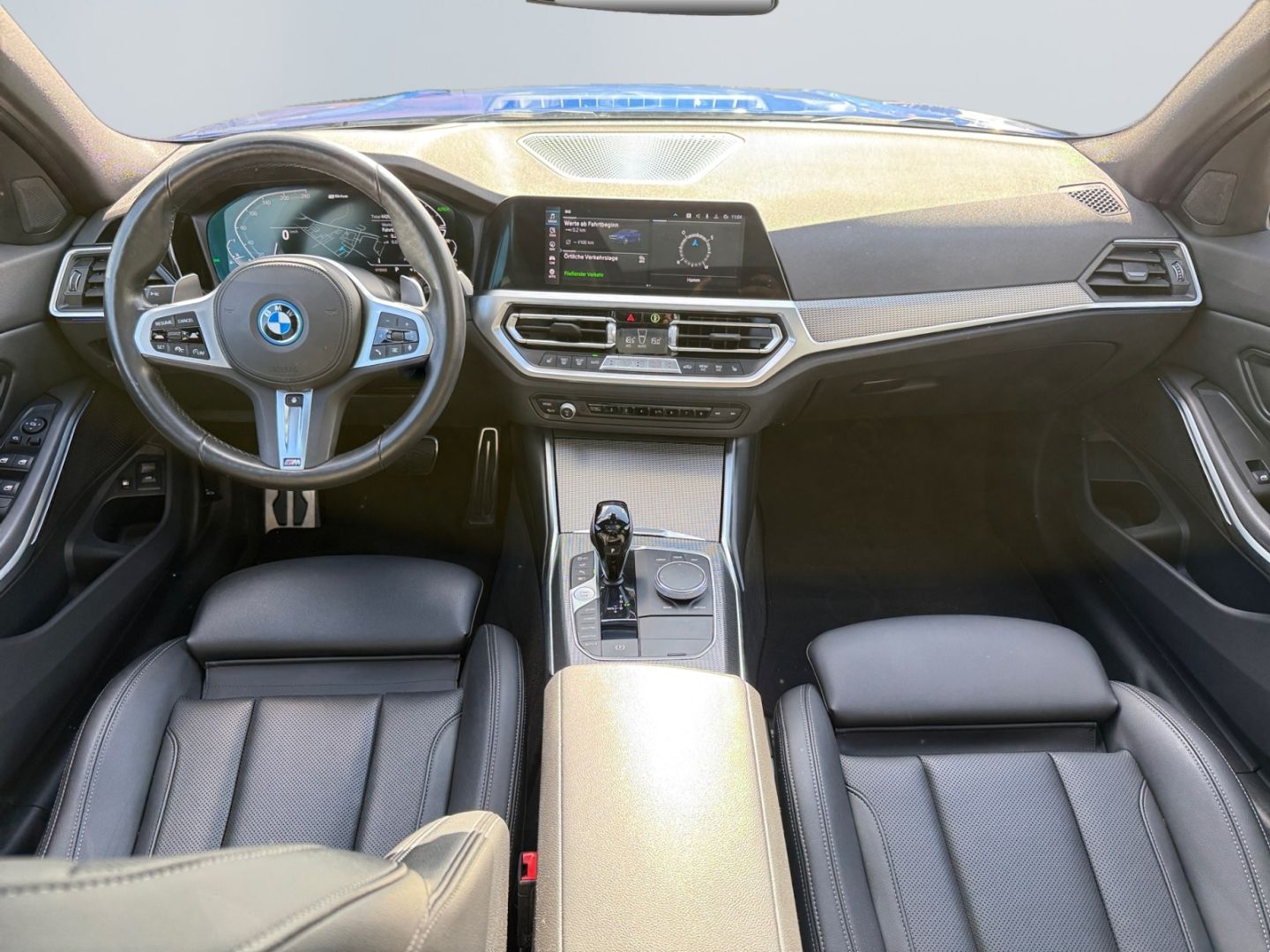 BMW 330 e xDrive M Sport Touring Laser Pano HuD 360° foto 11