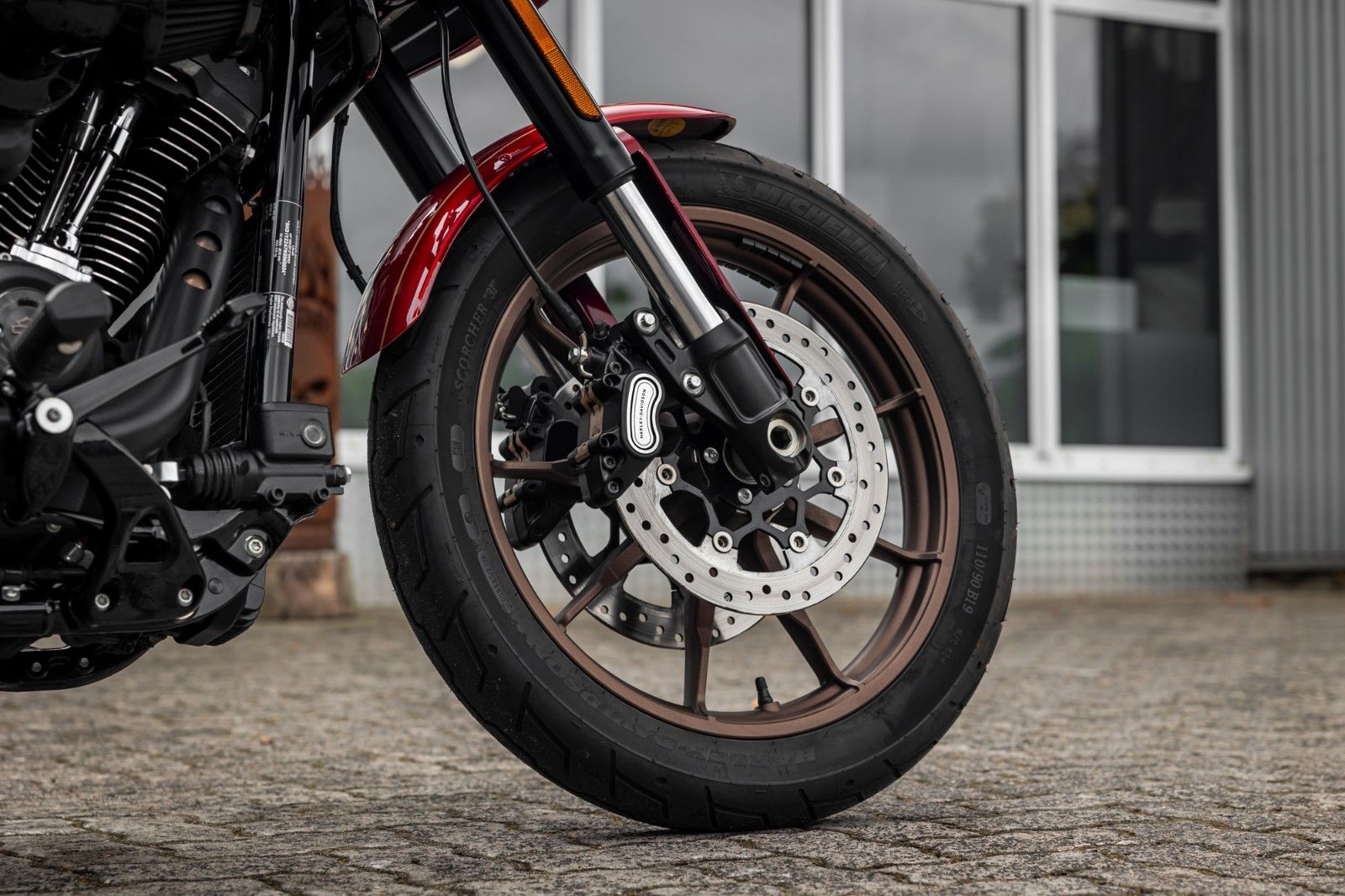 Fahrzeugabbildung Harley-Davidson FXLRST LOW RIDER ST 117 - EL DIABLO Nr. 359/1500
