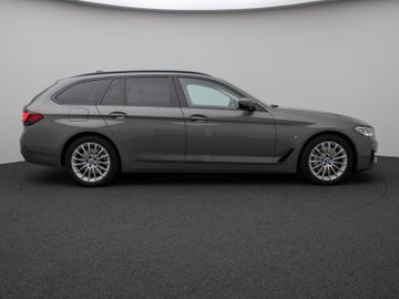 Fahrzeugabbildung BMW 530e xD Kamera Laser HUD DAB HiFi AHK ACC Komfor