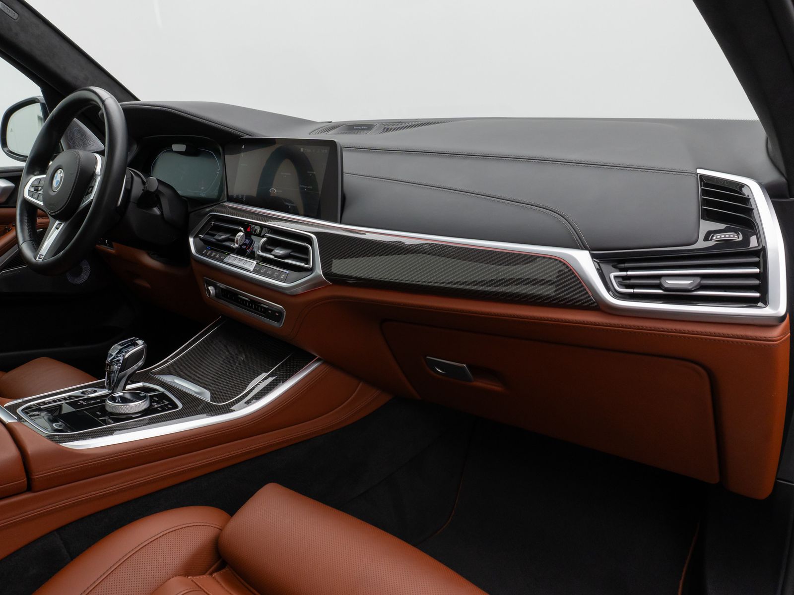 Fahrzeugabbildung BMW X5 xD40d M Sport B&W SoftClose Panorama HUD Voll