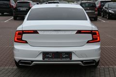 Fahrzeugabbildung Volvo S90 D5 AWD R-Design*LUFT*HUD*360*MASSAGE*21"*DAB