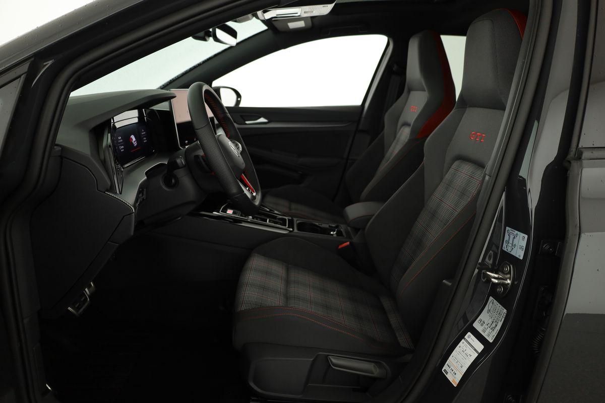 Volkswagen Golf VIII GTI 2.0 TSI DSG, Navi, Side, Matrix, K foto 10