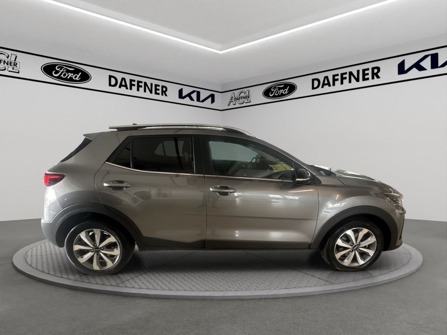 Fahrzeugabbildung Kia Stonic Nightline Edition 1.0 T-GDI Mild-Hybrid E