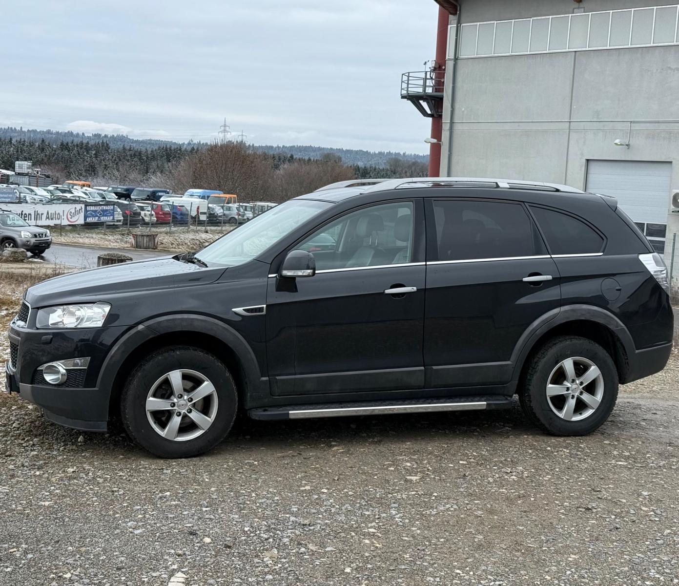 Chevrolet Captiva 2.2 D 4WD *7.SITZER*EURO.5*KLIMA*LEDER*