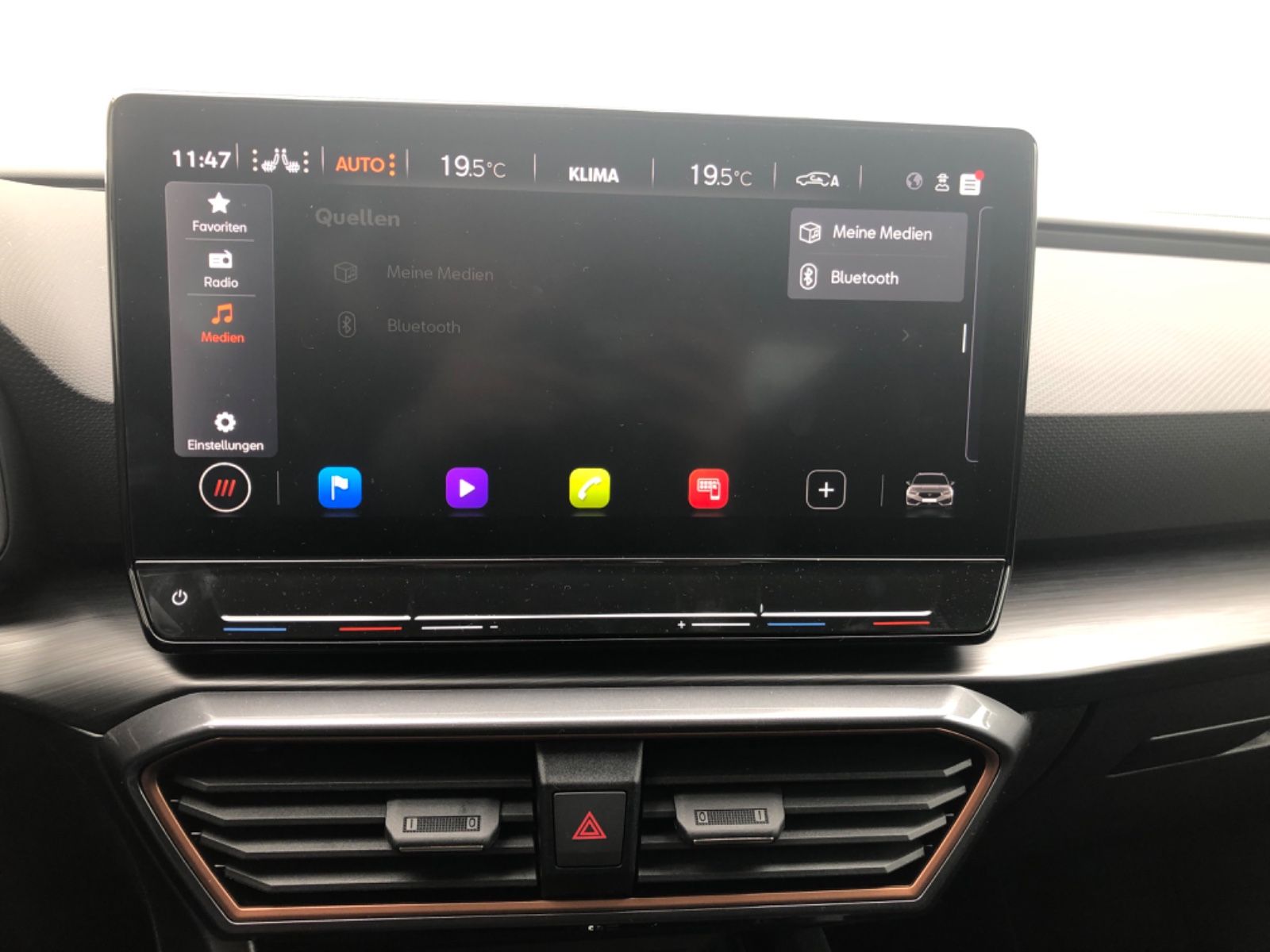 Fahrzeugabbildung CUPRA Leon Sportstourer 1.5 eTSI ACT DSG*Full-Link*SHZ