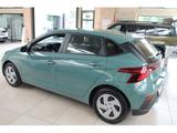 Hyundai i20 FL (MY25) 1.2 Benzin (79 PS) 5-MT 2WD Select - Hyundai i20 mit Benzin-Antrieb: Grün