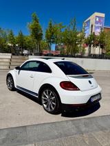 Volkswagen Beetle 2.0 TSI DSG BMT R-Line R-Line, Fender  - Volkswagen Beetle: Weiß