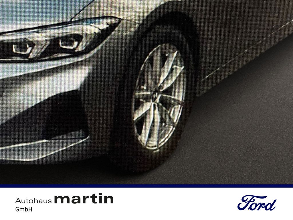 Fahrzeugabbildung BMW 318 d SHADOW KEYLESS MEMORY PDC SHZ NAVI AHK LED