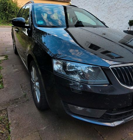 Skoda Octavia 2.0 TDI DSG Style TOP Zustand