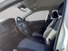 HYUNDAI i20 Start-Stop Klima Fahrerprofile Berganfahr As