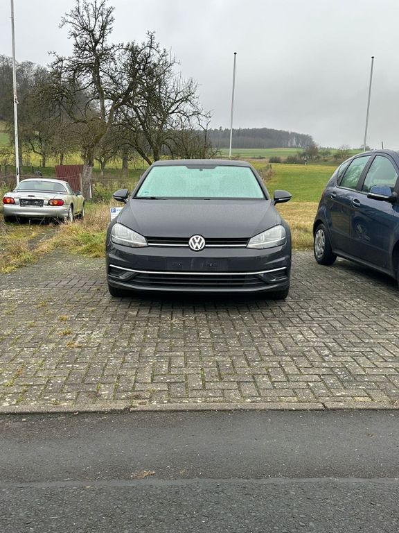 Image of Volkswagen Golf