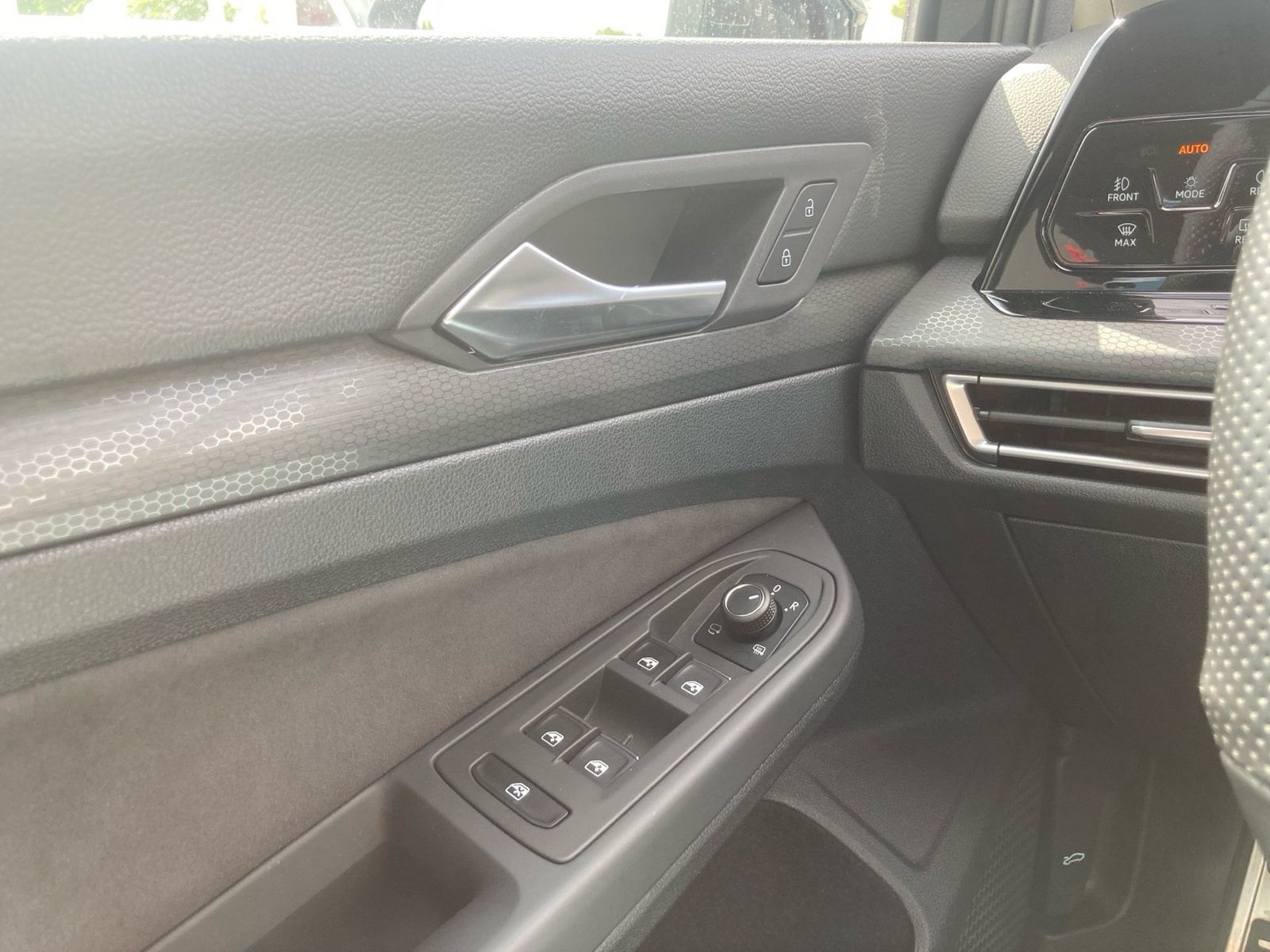 Volkswagen Golf - Bild 12