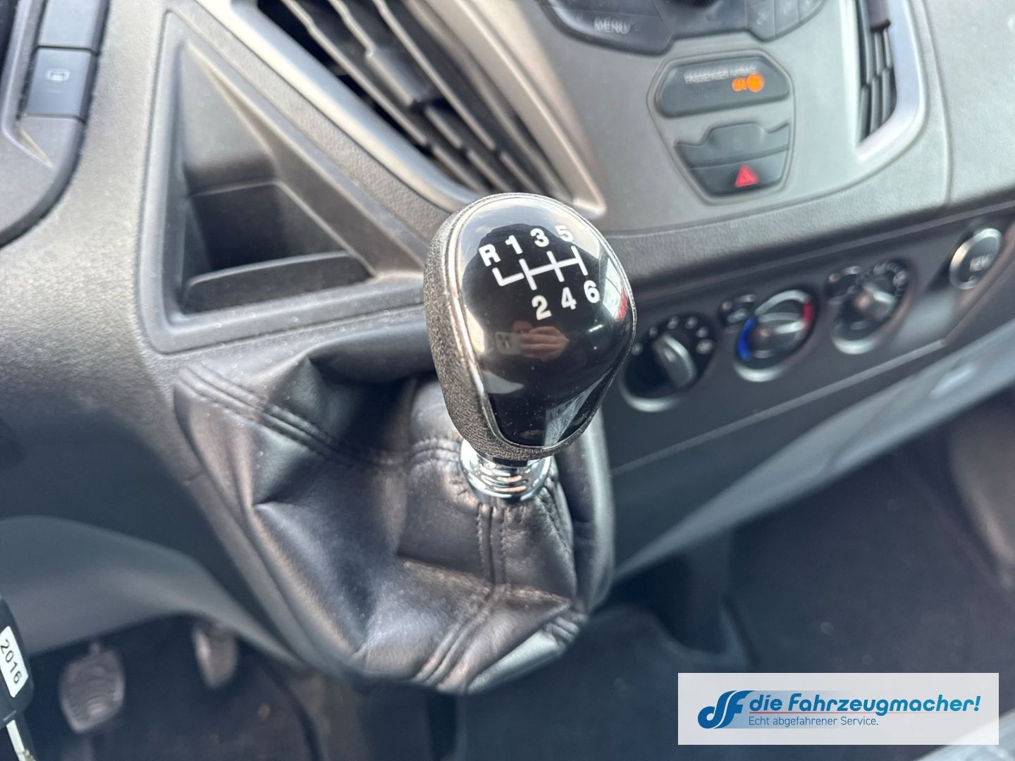 Fahrzeugabbildung Ford Transit Custom Tourneo 300 L1 *2016 *EXPORT