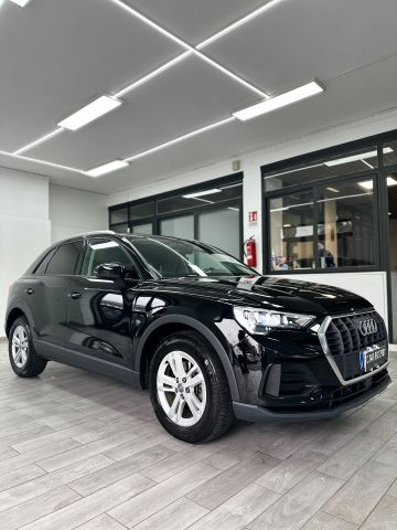 AUDI Audi Q3 35 TDI S tronic