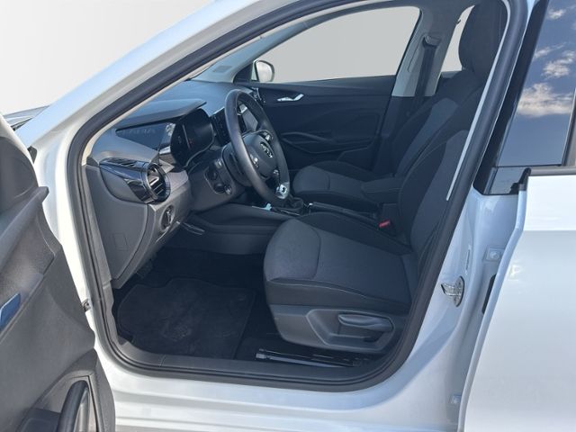 Fabia 1.0 TSI DSG Drive PANO+LED+NAVI+RFK+ACC