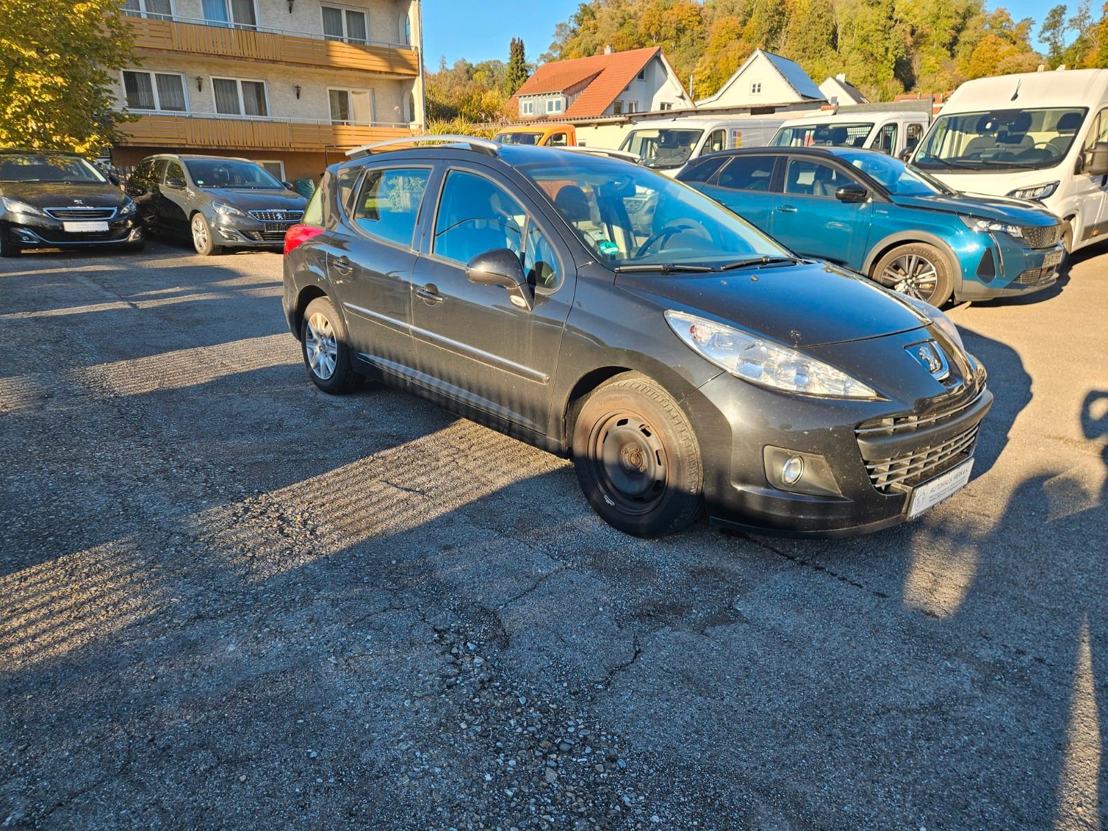 Peugeot 207 2012 — interior