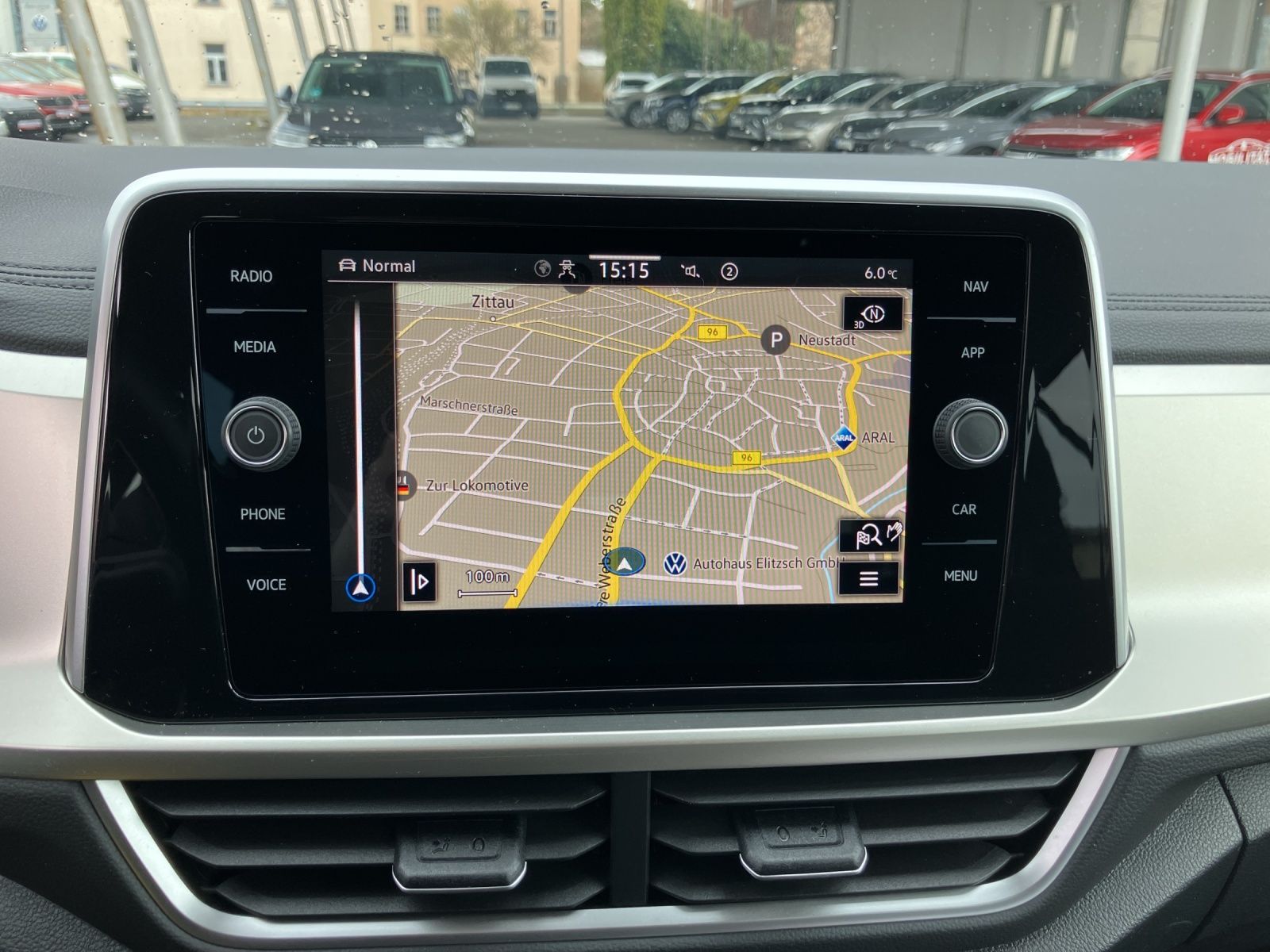 Fahrzeugabbildung Volkswagen T-Roc 1.0 TSI Move LEDplus AHK Navi AID ACC RFK