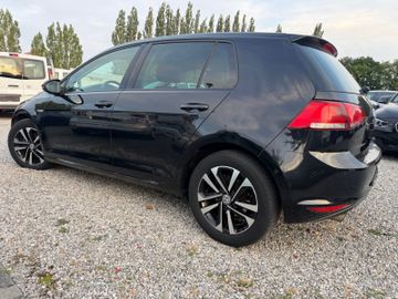 Volkswagen Golf - 11