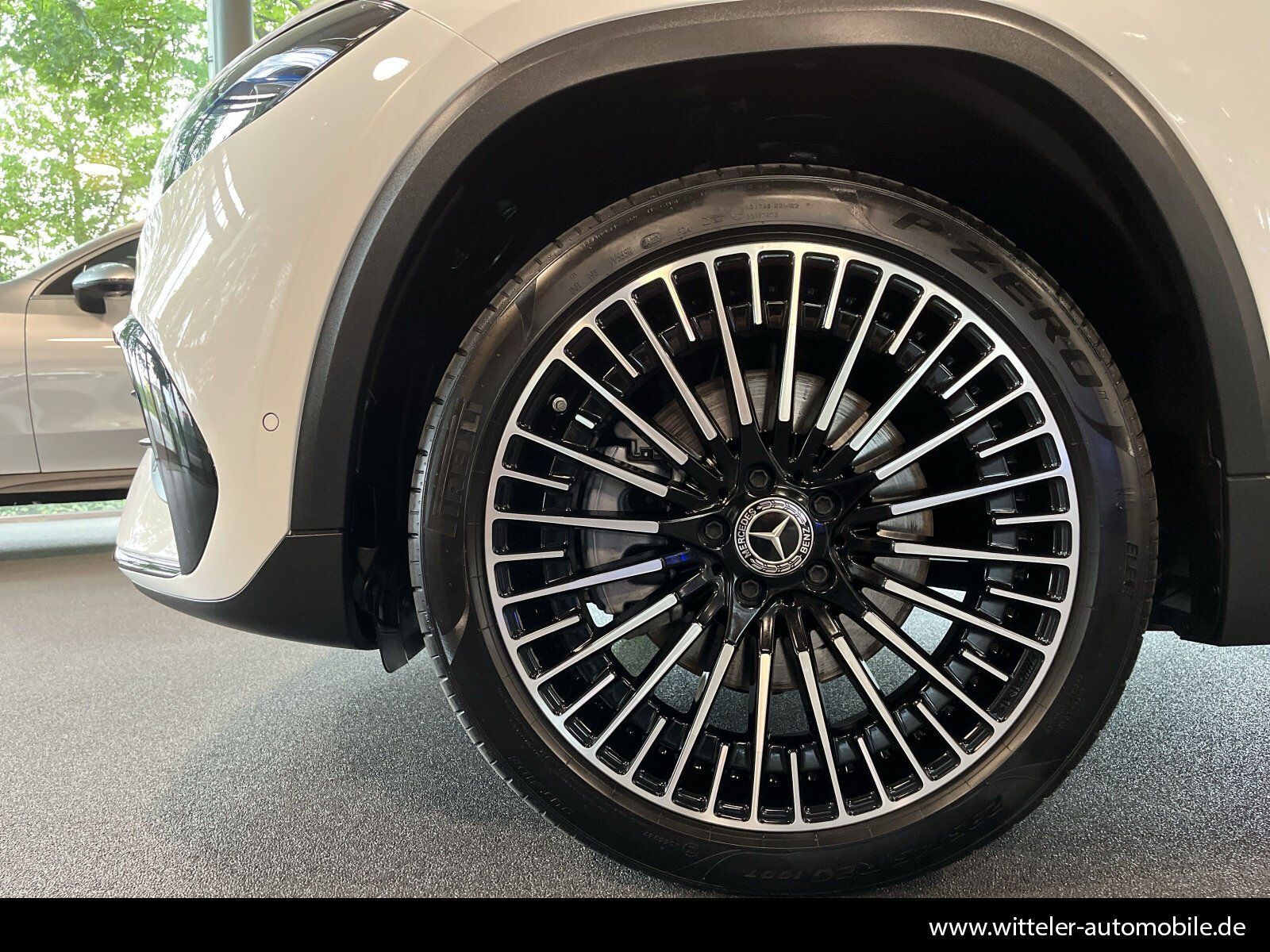 Mercedes-Benz EQA 350 4M AMG Line LED AHK PANO Night Burmester foto 14