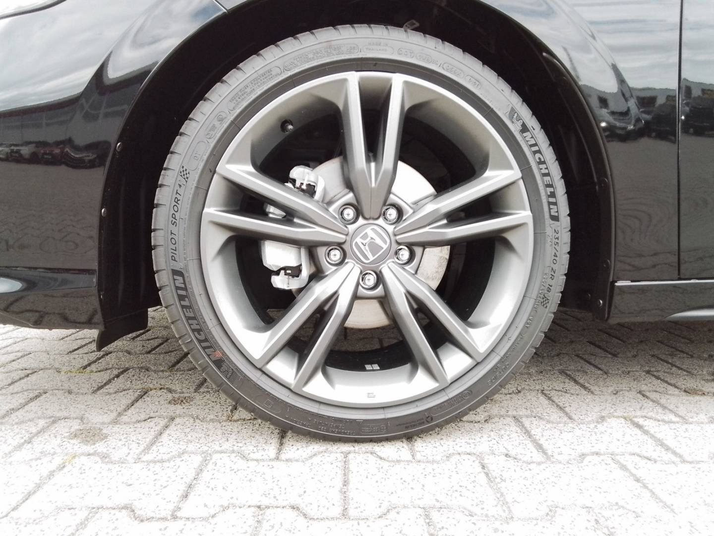 Fahrzeugabbildung Honda Civic Hybrid 2.0 Sport