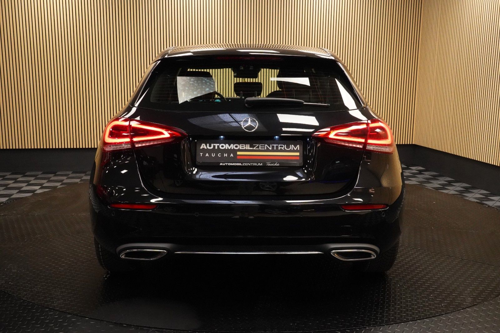 Mercedes-Benz A 250 LED MBUX CARPLAY DAB CARBON AUG. REALITY foto 5