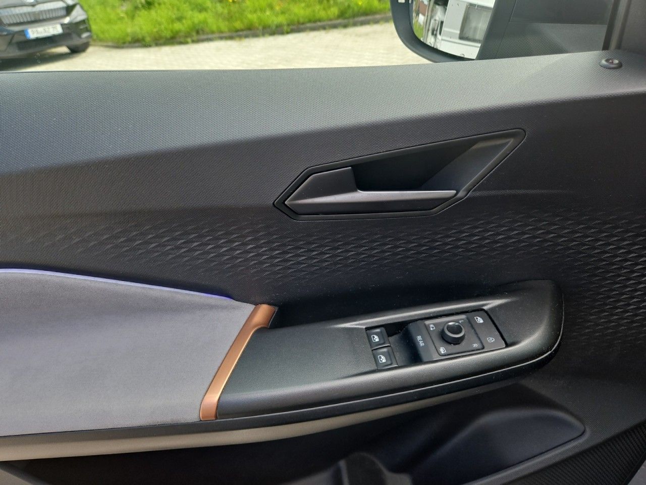 Fahrzeugabbildung CUPRA Born 150 kW Navi,Wärmepumpe,Batterieprotokoll