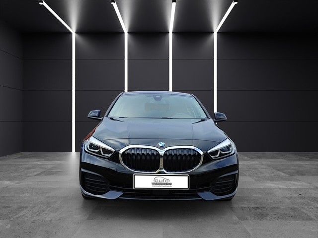 Fahrzeugabbildung BMW 118 d Advantage*Fahrschulauto*SitzHZ*Kamera*LED
