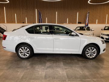MYAUTOCENTER – Gebraucht- und Jahreswagen mit Werkstattservice in Pfaffenhofen Skoda Octavia Lim. Active *1. Hand*LED*Klima*PDC*TÜV*