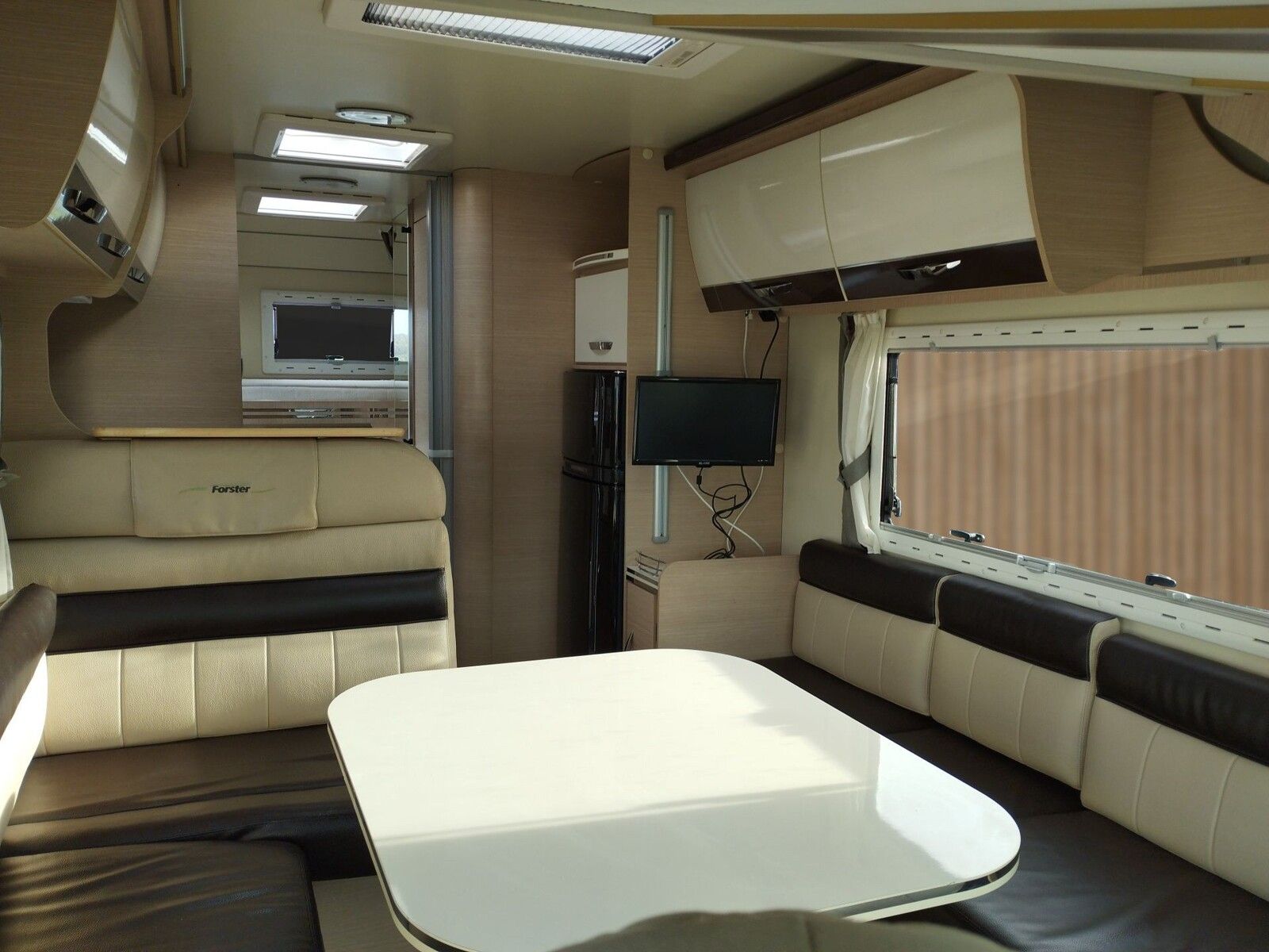 Fahrzeugabbildung Forster I 726 VB