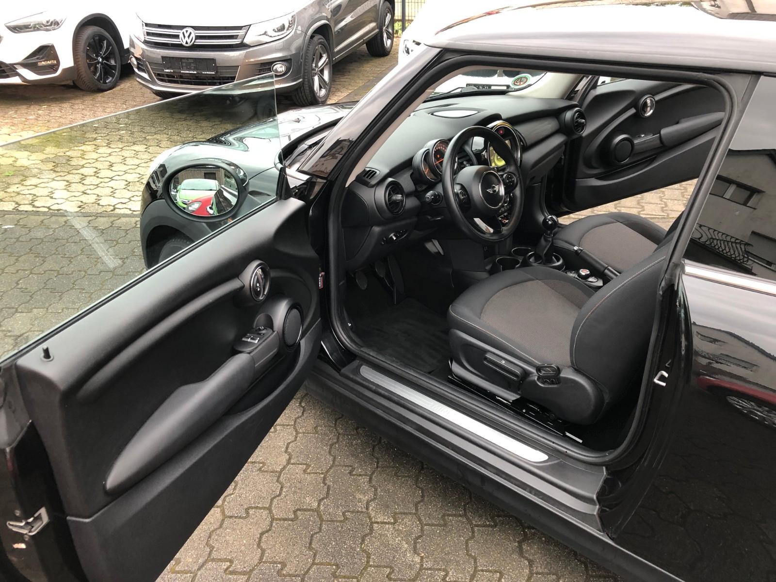 MINI Cooper 1.5 Colorline Sport Lenkrad