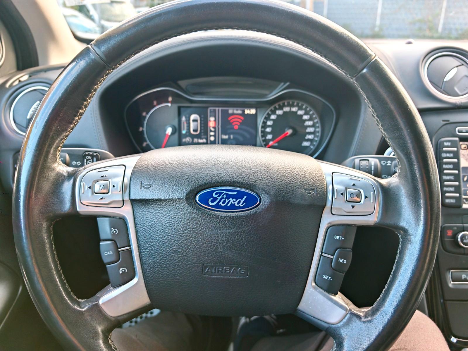Ford Mondeo 2014 — photo 13