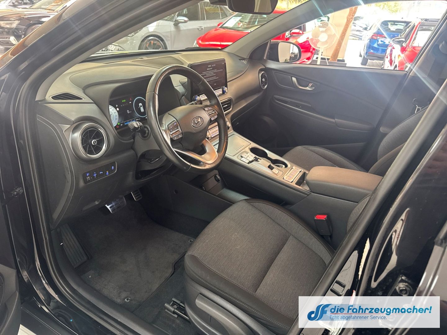 Fahrzeugabbildung Hyundai KONA Trend Elektro 2WD Navi Soundsystem LED ACC