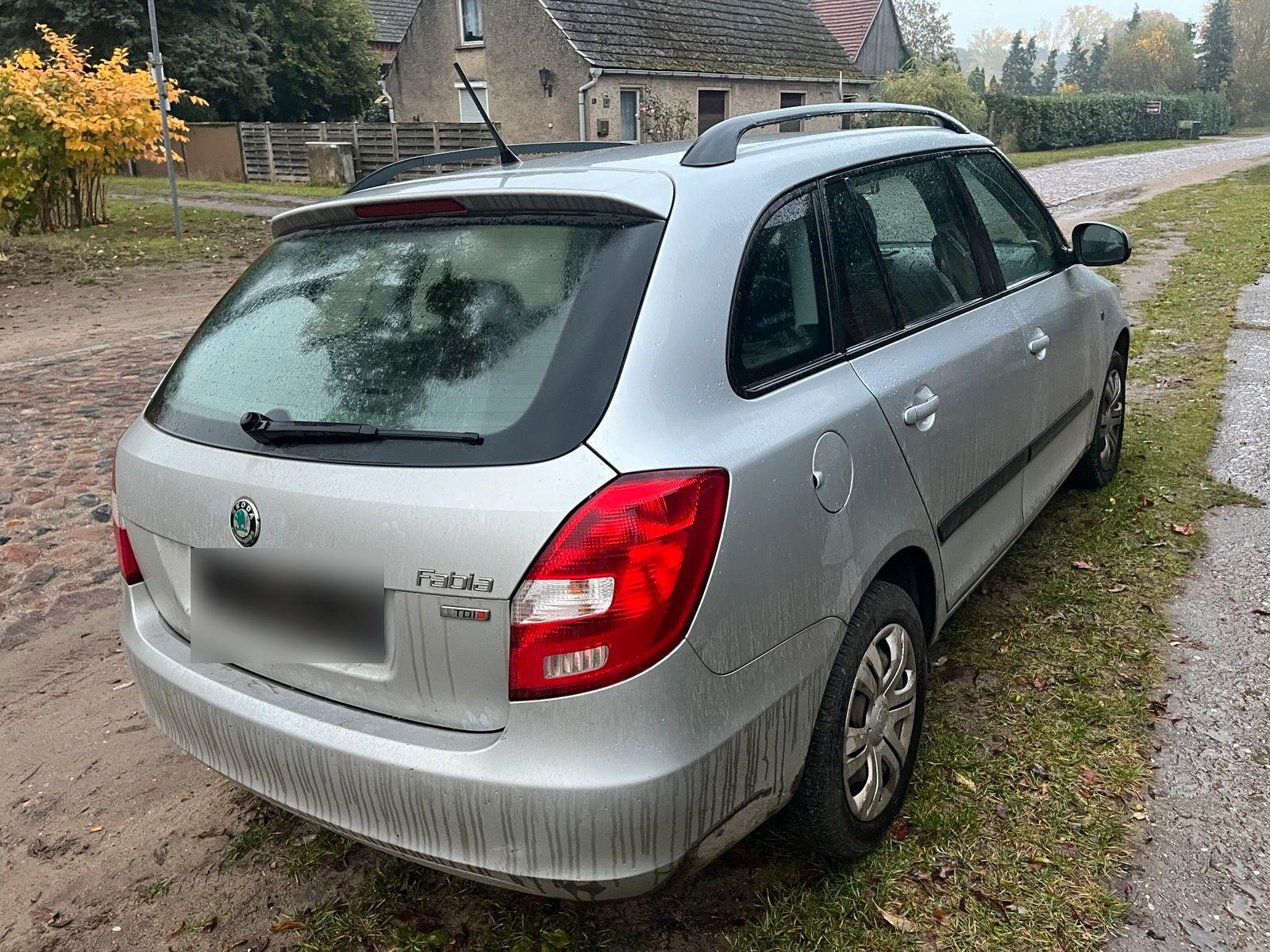 Skoda Fabia 2012 — photo 5