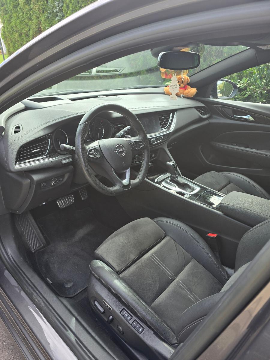 Opel Insignia 2.0 Diesel 128kW Ultimate Auto ST U...