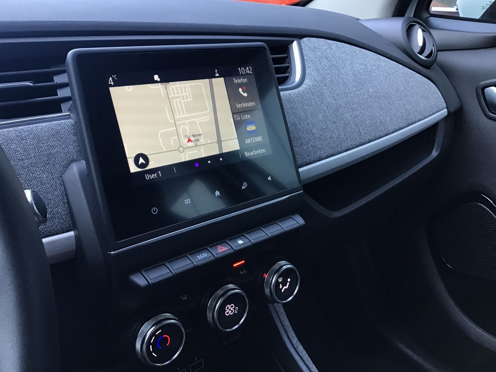 Fahrzeugabbildung Renault ZOE EXPERIENCE inkl. BATTERIE/NAVI/