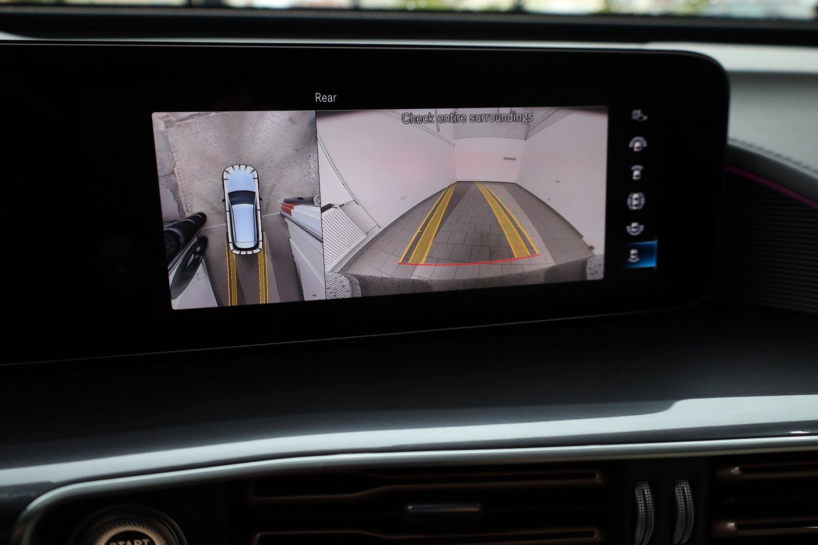Fahrzeugabbildung Mercedes-Benz EQC 400 4M,Leder,HUD,360°Kam.,SD,ACC,Sitzlüftung