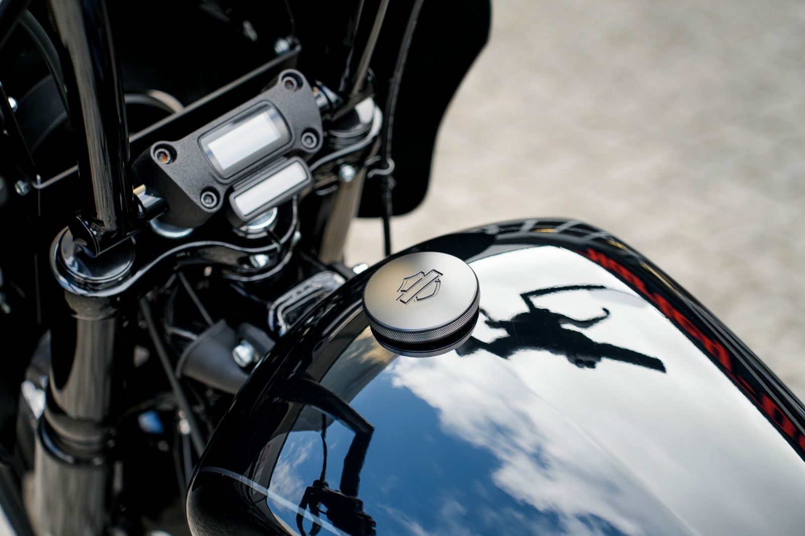 Fahrzeugabbildung Harley-Davidson SOFTAIL STREET BOB CLUBSTYLE J&H Ape - Airride