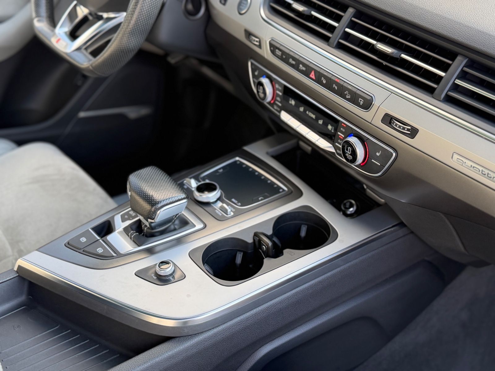 Q7 3.0 TDI quattro S-Line  Standheiz. Leder Pano