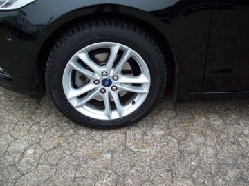 Bild 22 Ford Mondeo Turnier 1.5 Titanium Navi SHZ FSHZ AHK AT
