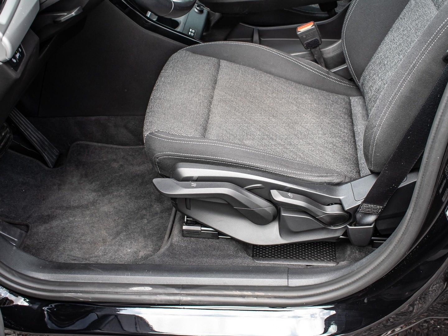 BMW X1 sDrive18i RFK NAVI LED PDC V+H SHZ DAB PA, миниатюра 14