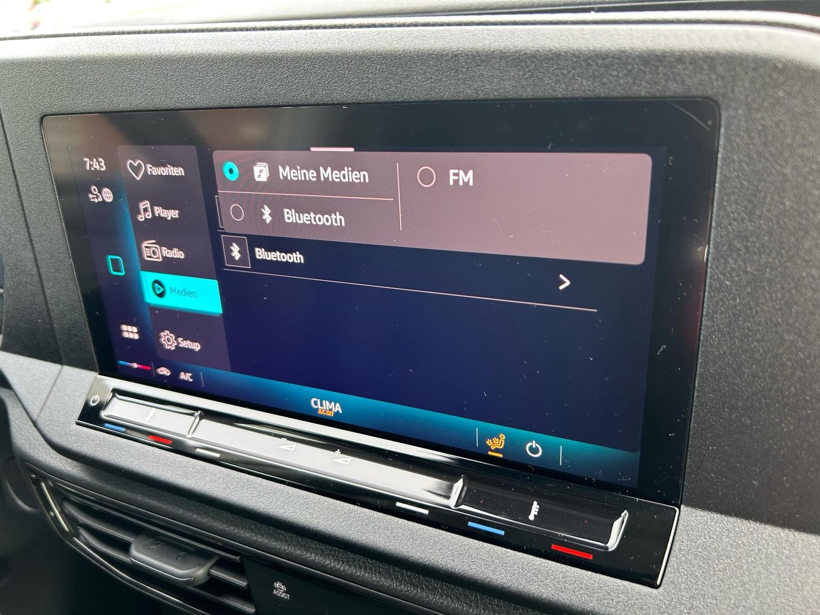 Volkswagen Caddy Cargo 1.5 TSI / AHK App-Connect