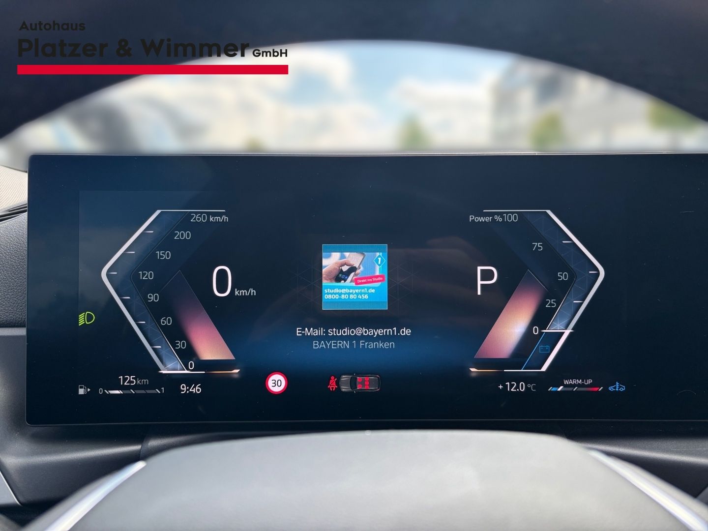 BMW 318 i Touring Park-Assistent HUD Navi Digitales  foto 4