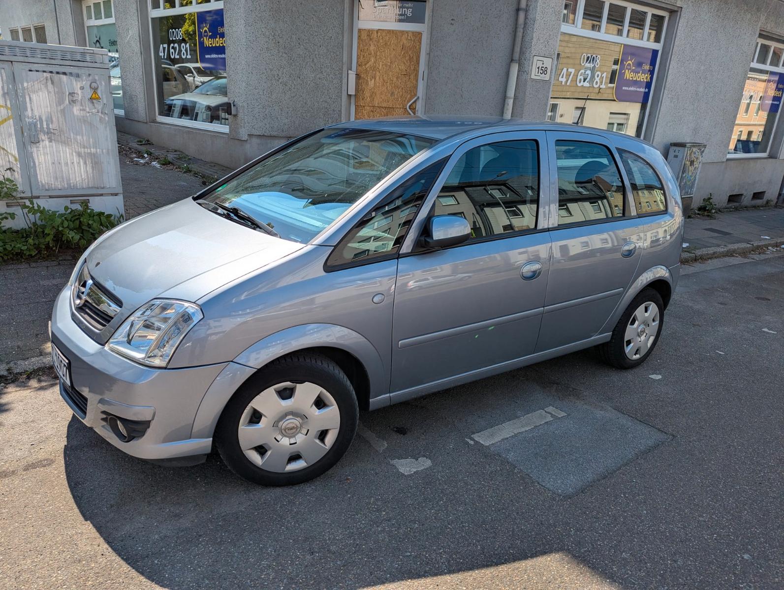 Opel Meriva 1,6 Automatik Klima AHK ZV Funk gepflegt