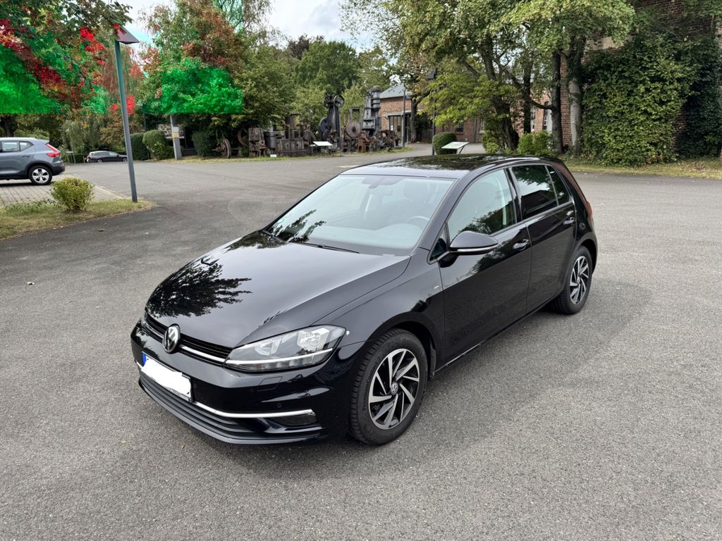 Image of Volkswagen Golf