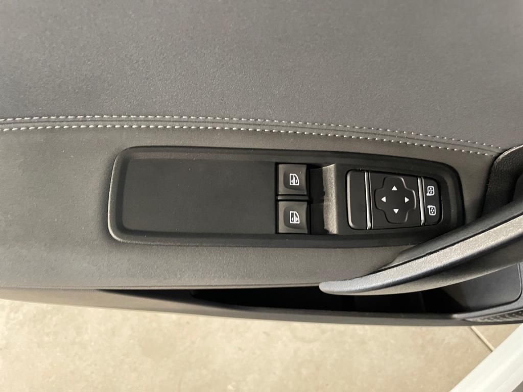 Fahrzeugabbildung Mercedes-Benz T 180 d Sitzheizung Einparkhilfe Tempomat Klima