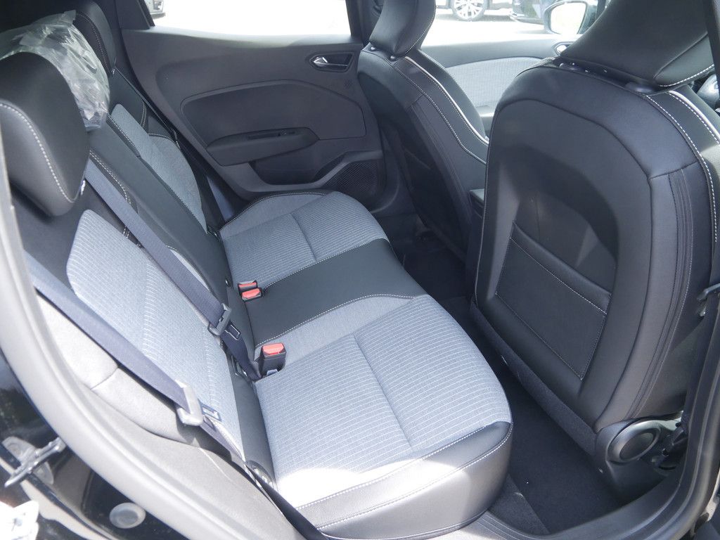 Fahrzeugabbildung Renault Clio Techno TCe 90