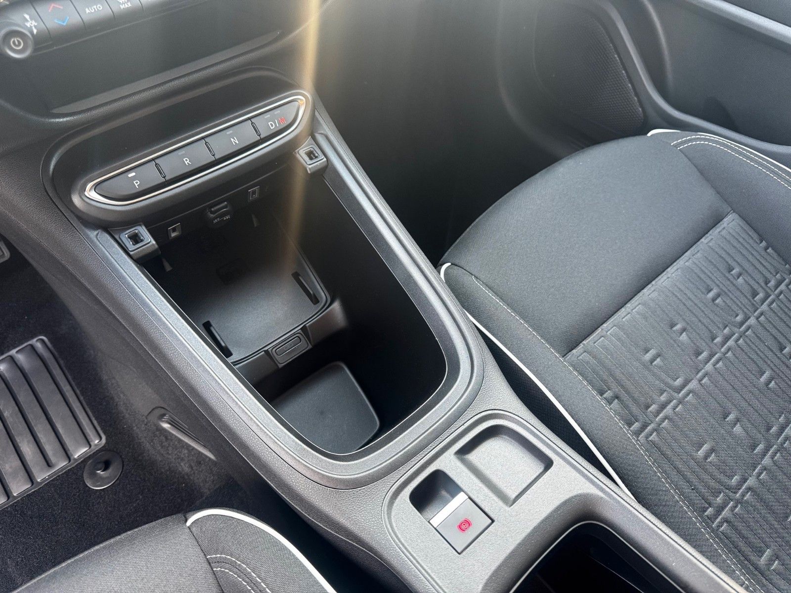 Fahrzeugabbildung Fiat 600 Automatik Special Edition 1.2 NAVI KAMERA