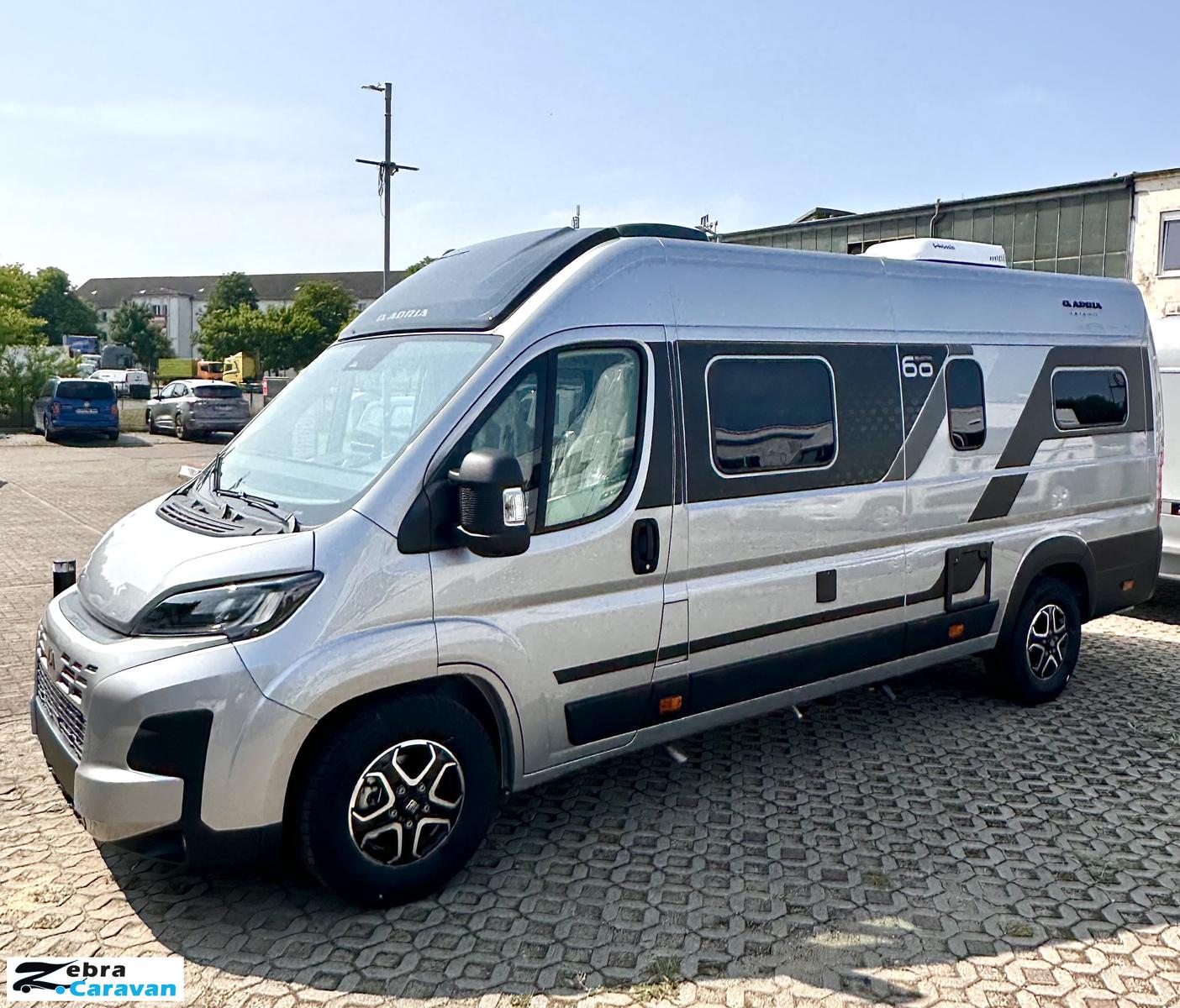 Adria Twin 60Y 640 SGX JUBILEE