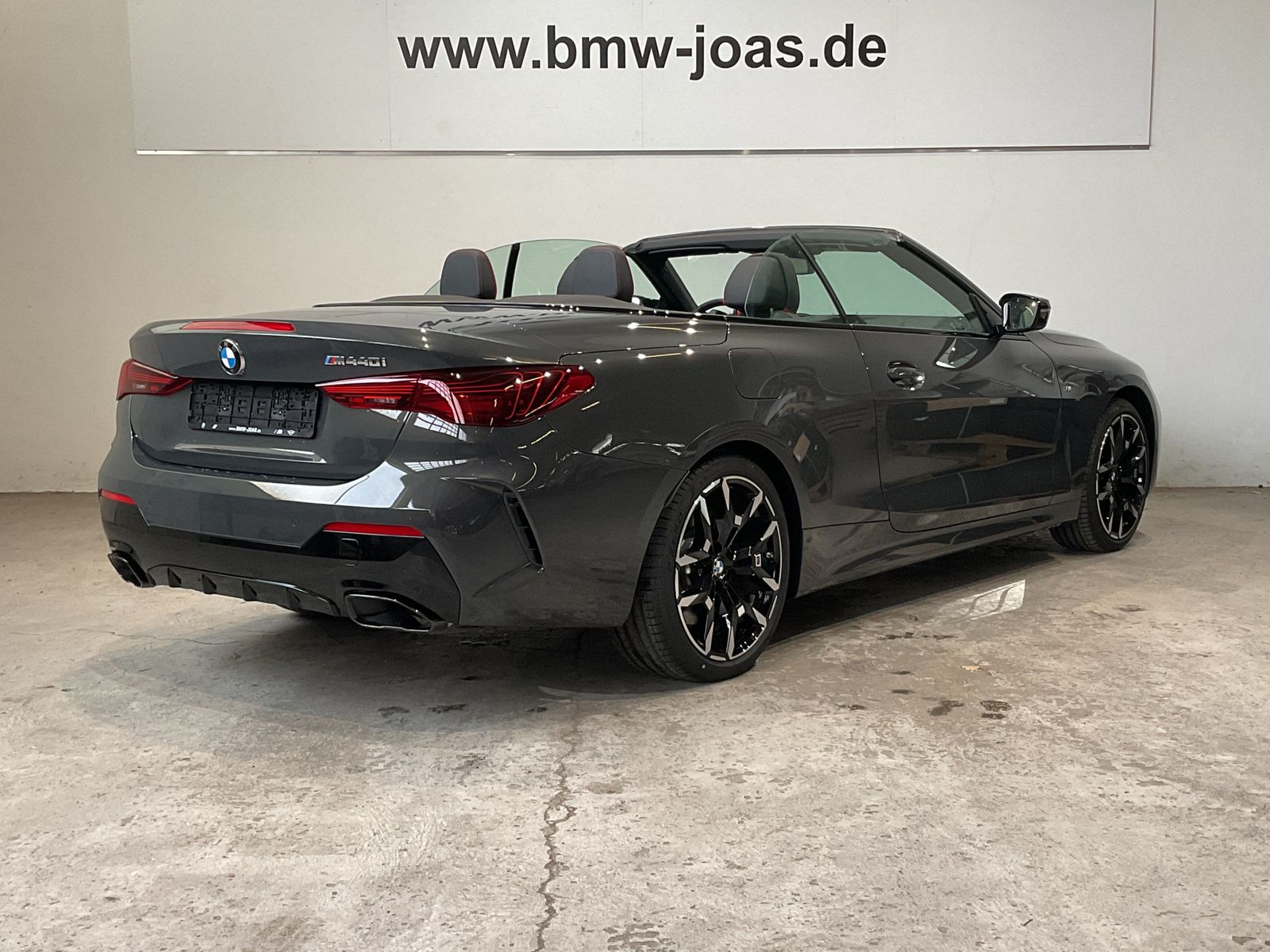 Fahrzeugeinzelansicht 15 Fahrzeugabbildung BMW M440i xDrive Cabrio Sportpaket HK HiFi DAB LED